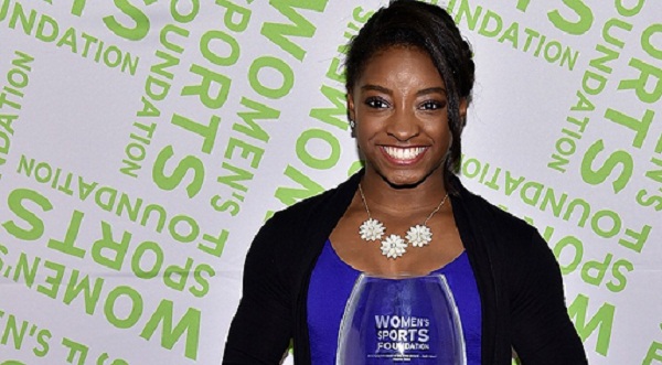 biles_simone_101514_800x375