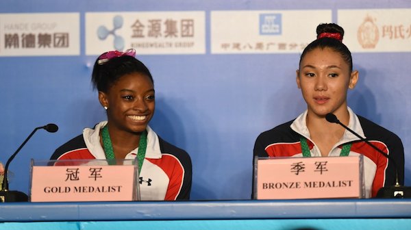 XxjpseE000576_20141010_MUPFN1A001.jpg_r1000x1000