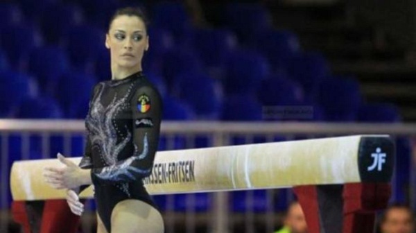 12080809514301_catalina_ponor_ghimpele