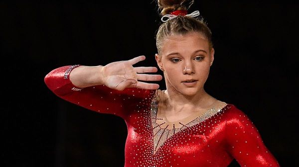 05e9ddb0-7bfd-49e0-bf25-bc11e15dd777-Jade_Carey