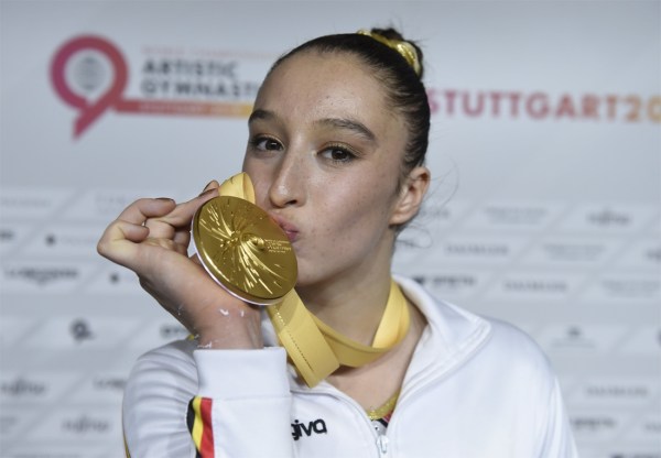 They-have-to-do-it-again-and-Nina-Derwael-to-prolong-his-title-at-the-bridge-and-the-uneven-bars-1