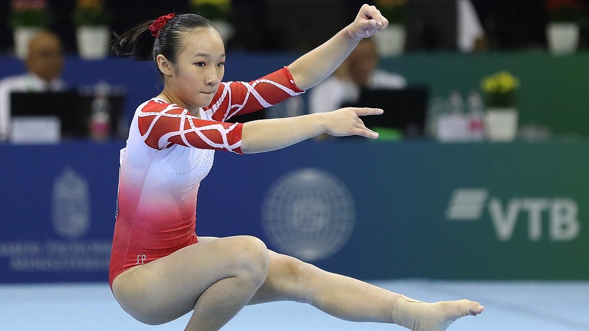 1200px-2019-06-28_1st_FIG_Artistic_Gymnastics_JWCH_Women's_All-around_competition_Subdivision_4_Floor_exercise_(Martin_Rulsch)_314