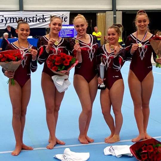 12295502_428642604006627_19216360105184509_n