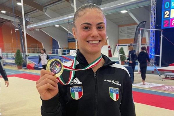 Nunzia-Dercenno-Nuova-Campionessa-Italiana-Alle-Parallele